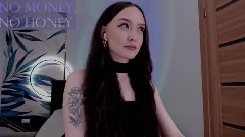 Goddess Sirena online show from February 4, 7:31 pm