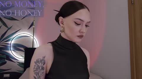 Goddess Sirena online show from March 10, 8:03 pm