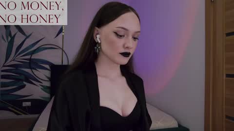 Goddess Sirena online show from May 15, 10:39 pm