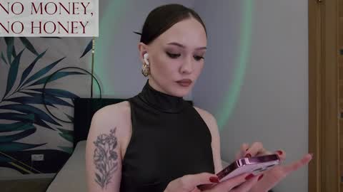 Goddess Sirena online show from May 24, 5:51 pm