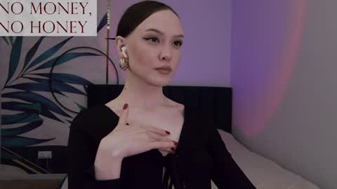 Goddess Sirena online show from May 31, 8:10 pm