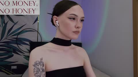 Goddess Sirena online show from June 8, 7:58 pm