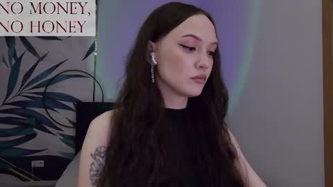 Goddess Sirena online show from June 14, 8:00 pm