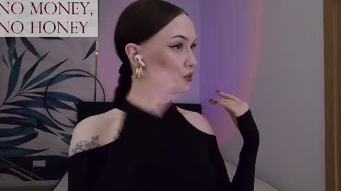 Goddess Sirena online show from June 16, 2:03 am