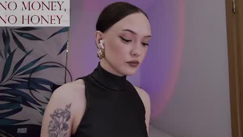 Goddess Sirena online show from June 16, 8:44 pm