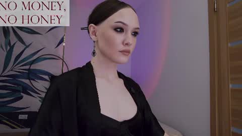 Goddess Sirena online show from July 7, 6:47 am
