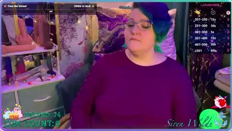 Snapshot of sirenwilde chatting on May 24, 2:49 am Siren Wilde online show from May 24, 2:49 am