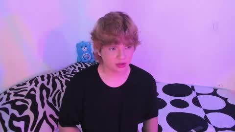 Snapshot of sirius_angels chatting on February 8, 4:05 am Sirius angels online show from February 8, 4:05 am