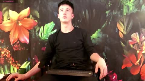 Snapshot of sirreedy chatting on November 24, 3:50 am SirReedy online show from November 24, 3:50 am