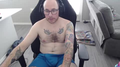 Snapshot of sirscotty831 chatting on December 14, 8:18 pm Sir Scotty online show from December 14, 8:18 pm