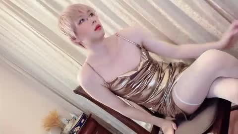 Sissy Ada online show from May 25, 2:01 pm