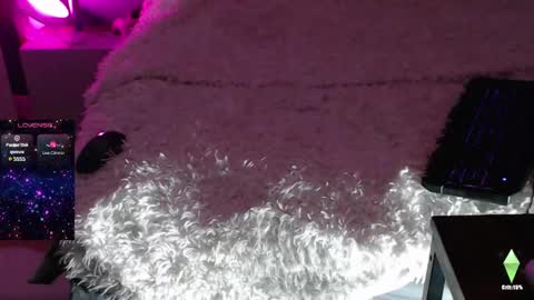 Sissy next door online show from March 9, 9:25 pm