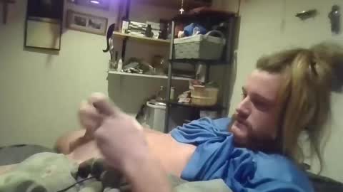 sissyboy031 online show from February 18, 11:44 pm