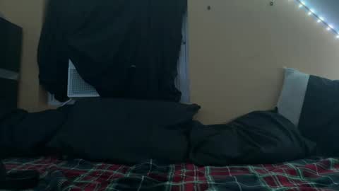 Snapshot of sissygirlrhea chatting on November 2, 4:37 am Rhea online show from November 2, 4:37 am