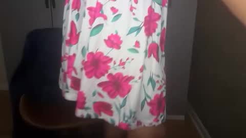 Snapshot of sissymaddieee chatting on February 18, 5:31 pm sissymaddieee online show from February 18, 5:31 pm