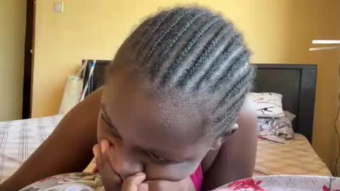 Snapshot of siswet9_ chatting on January 19, 1:12 pm siswet online show from January 19, 1:12 pm