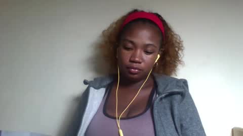 sisyh697532 online show from May 18, 5:08 pm