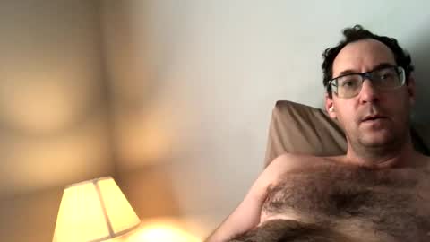 sixfootseven online show from December 3, 6:49 pm