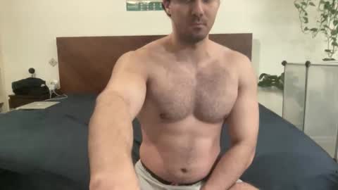 sixpacker_ online show from December 2, 7:14 am