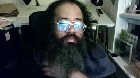 Snapshot of siyah_sakal chatting on December 31, 10:26 am siyah_sakal online show from December 31, 10:26 am