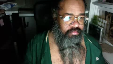 Snapshot of siyah_sakal chatting on February 9, 11:14 am siyah_sakal online show from February 9, 11:14 am