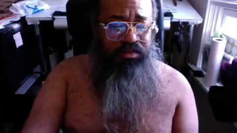 Snapshot of siyah_sakal chatting on February 19, 12:22 pm siyah_sakal online show from February 19, 12:22 pm