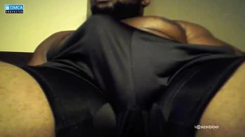 Snapshot of sizedpiper chatting on February 10, 2:21 pm Pvt is open. Drop thumbs up in satisfaction online show from February 10, 2:21 pm