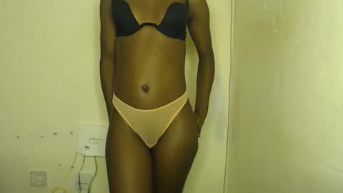 sizzly_ass online show from March 23, 11:20 pm