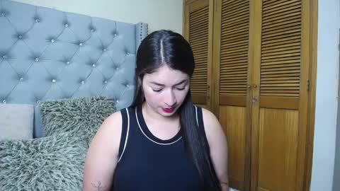 Snapshot of skarlett_36 chatting on April 22, 12:50 pm skarlett_36 online show from April 22, 12:50 pm
