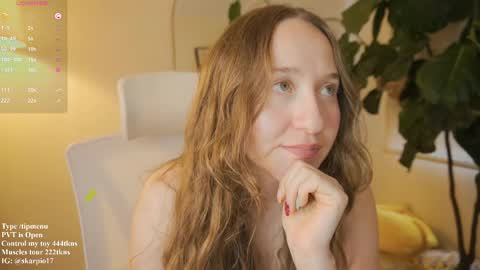 Snapshot of skarpio17 chatting on May 18, 8:47 pm Im Scarlett ONLINE 5pm-10pm NYC time online show from May 18, 8:47 pm