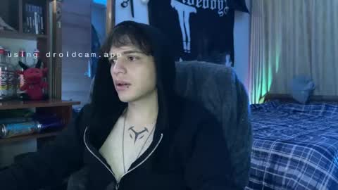  Zack  independent model   online show from May 7, 9:36 am