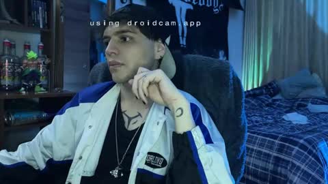 Zack  independent model   online show from May 10, 3:33 am