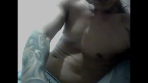 Snapshot of skater19xxx chatting on January 25, 11:11 pm miguel online show from January 25, 11:11 pm