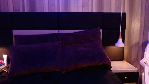 Snapshot of skaymontiel chatting on May 1, 8:35 pm skaymontiel online show from May 1, 8:35 pm