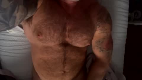 Snapshot of skimaskedbeef chatting on December 9, 10:22 am BEEF online show from December 9, 10:22 am