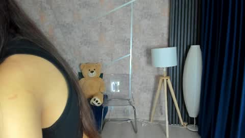 Snapshot of skinny_eva chatting on May 21, 7:54 pm Eva online show from May 21, 7:54 pm
