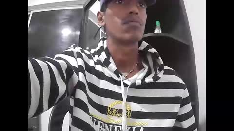 Snapshot of skinny_long_cock chatting on March 17, 5:00 am Albert online show from March 17, 5:00 am