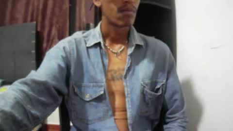 Snapshot of skinny_long_cock chatting on March 22, 4:38 am Albert online show from March 22, 4:38 am