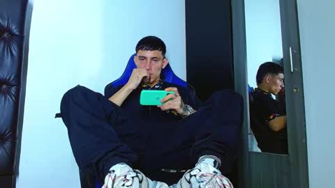 skinny marked online show from December 22, 2:06 am