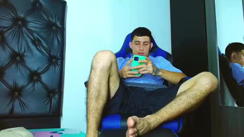 skinny marked online show from January 12, 10:43 pm