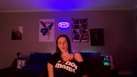 skinnyangel21 online show from July 11, 3:20 am