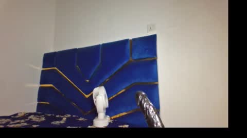 skinnyasssexyboobs online show from February 19, 7:10 pm