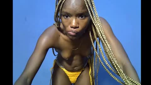 Snapshot of skinnybeauty1 chatting on March 17, 6:11 pm Linda independent model online show from March 17, 6:11 pm