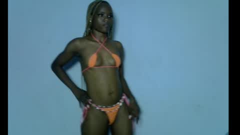 Snapshot of skinnybeauty1 chatting on April 6, 7:04 pm Linda independent model online show from April 6, 7:04 pm