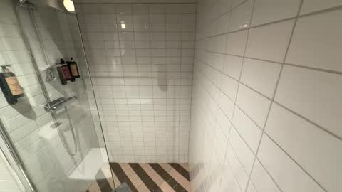 skinnyduderino online show from November 27, 8:38 am