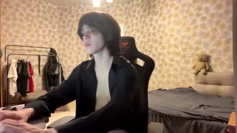 Snapshot of skinnyfitboi chatting on April 28, 8:36 pm skinnyfitboi online show from April 28, 8:36 pm