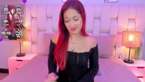 Snapshot of skinnyfoxyy chatting on March 25, 8:26 pm Foxy online show from March 25, 8:26 pm