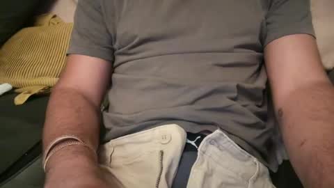 Snapshot of skinnyguyfun chatting on July 12, 11:51 pm skinnyguyfun online show from July 12, 11:51 pm