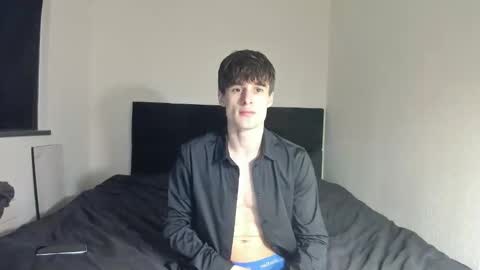 skinnyguywithbigd online show from February 7, 6:50 am