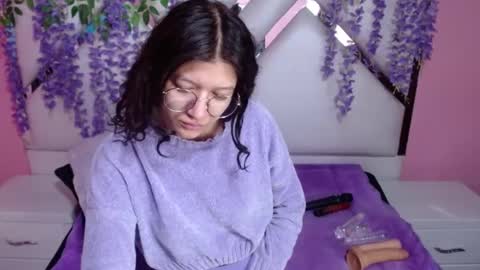  SKINNYHORNY   online show from December 21, 3:25 am